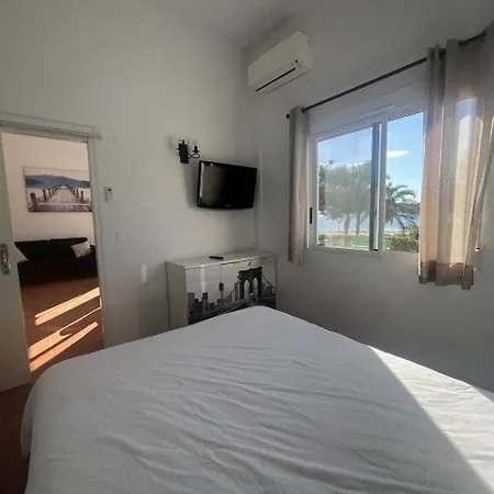 Lovely Loft Almadraba Apartmán